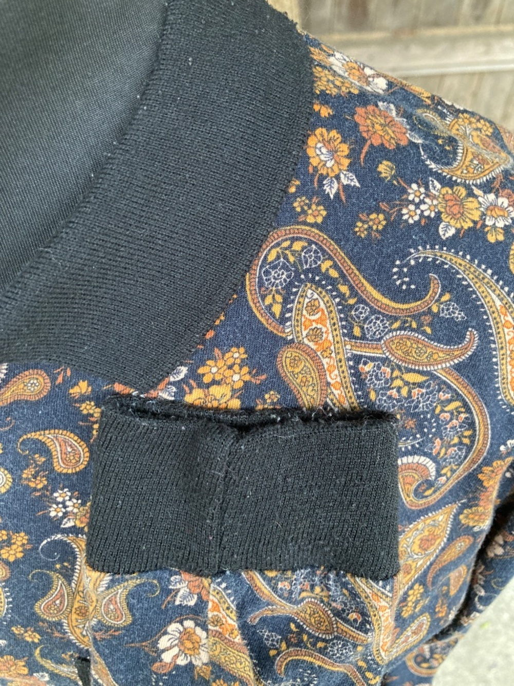 FOUR SHIRT BUNDLE - Picture 8 of 16